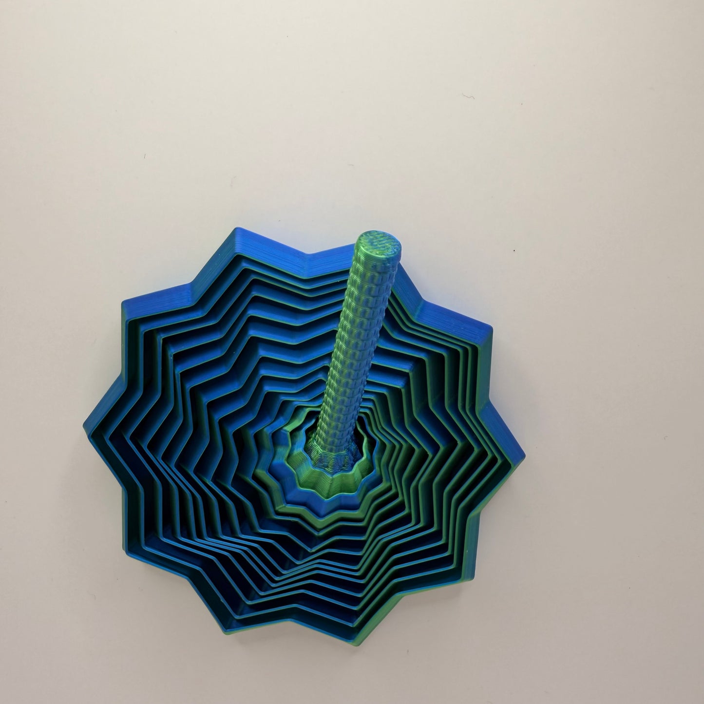 Rainbow Spiral 3D Top – Layered Geometric Fidget Toy