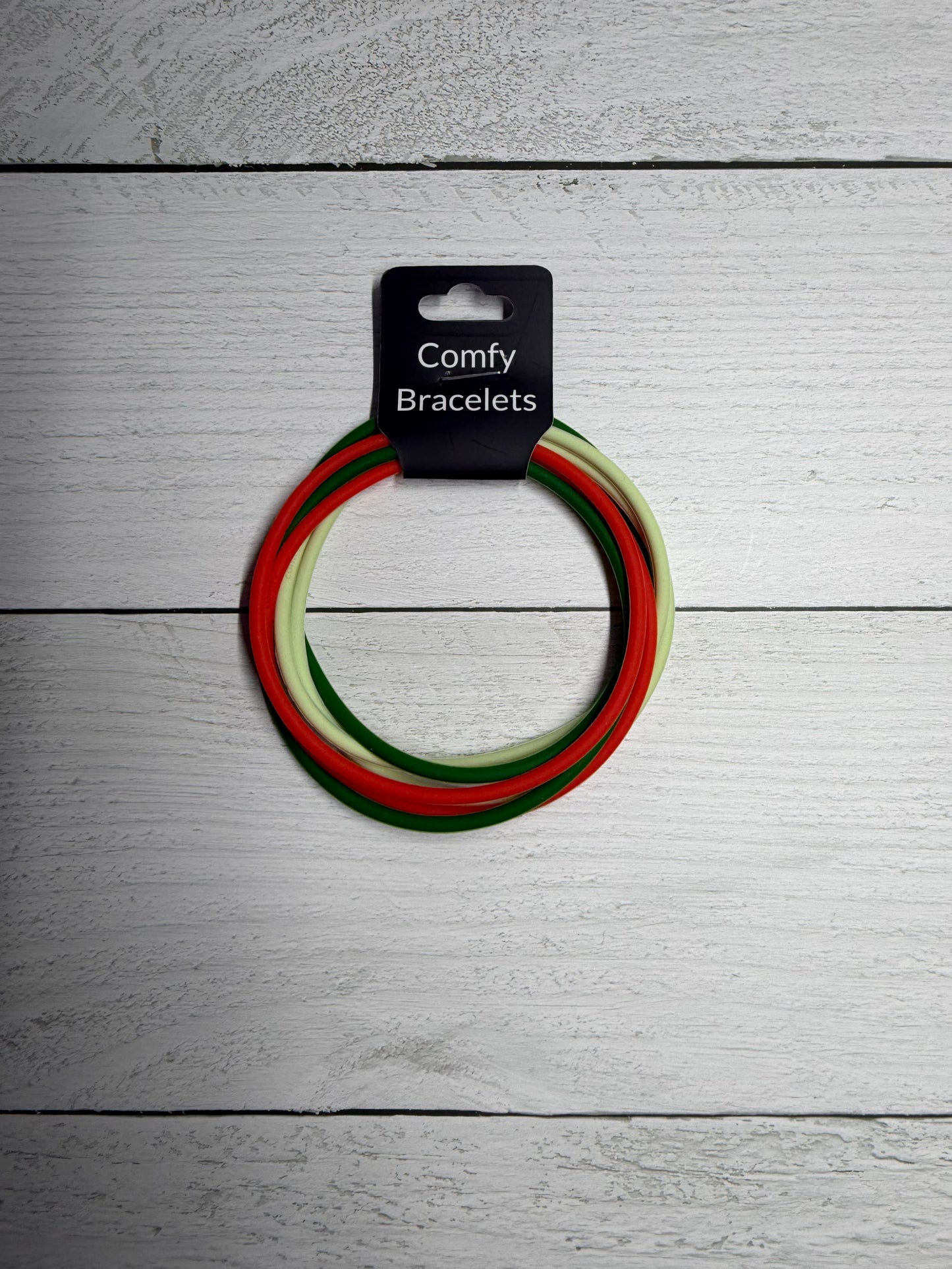 Merry Mistletoe Mischief Bracelet Set