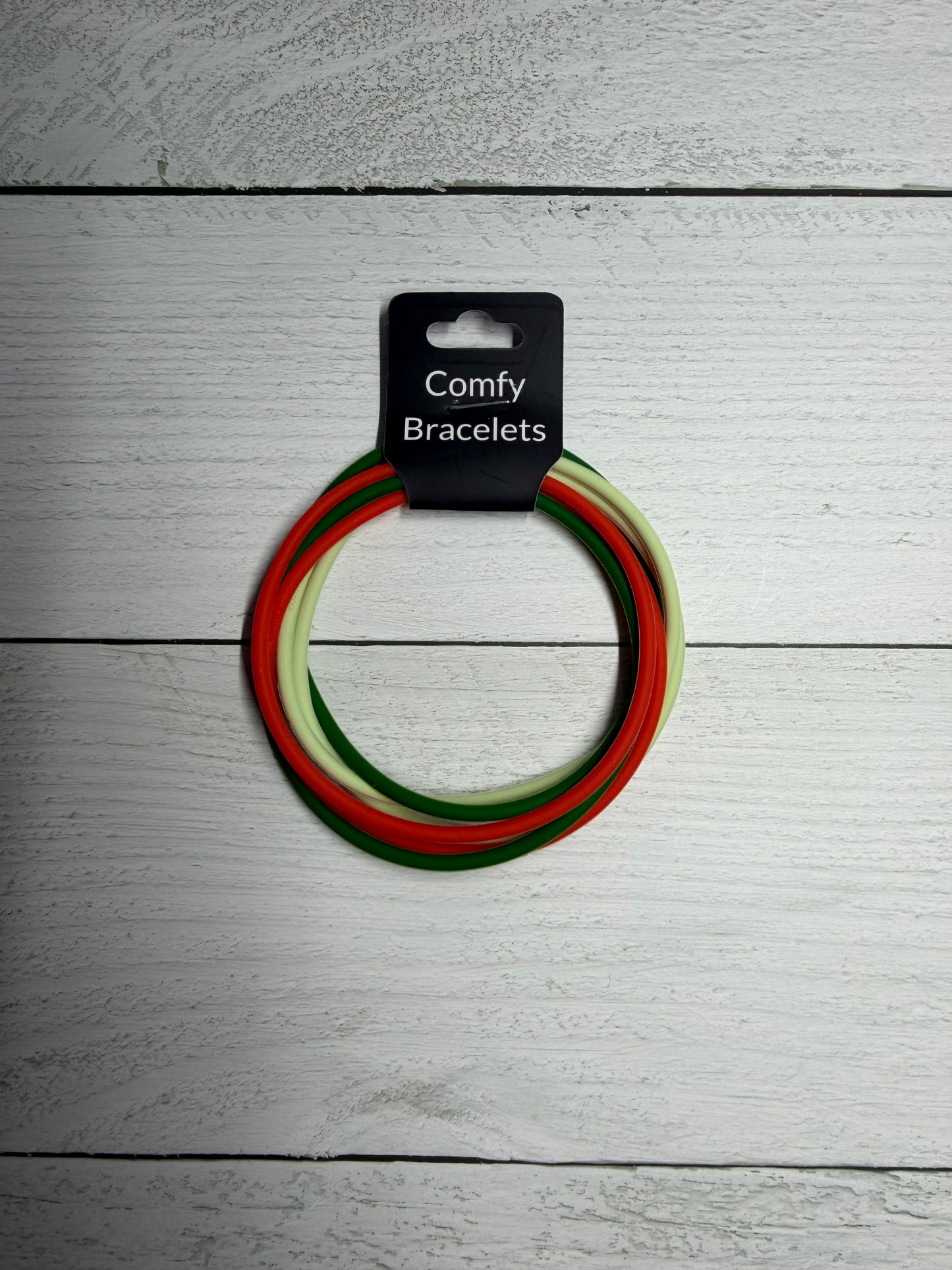 Merry Mistletoe Mischief Bracelet Set
